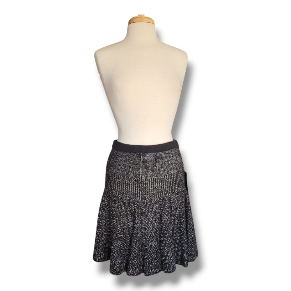 Cynthia Rowley Grey/Black Wool Blend Swing Mini Skirt. Size M